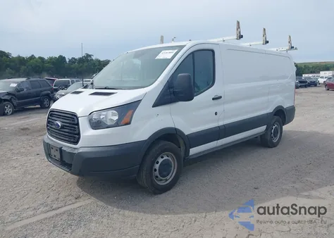 2018 Ford Transit T-250 z USA, uszkodzony, nr VIN 1FTYR1ZM5JKA41458